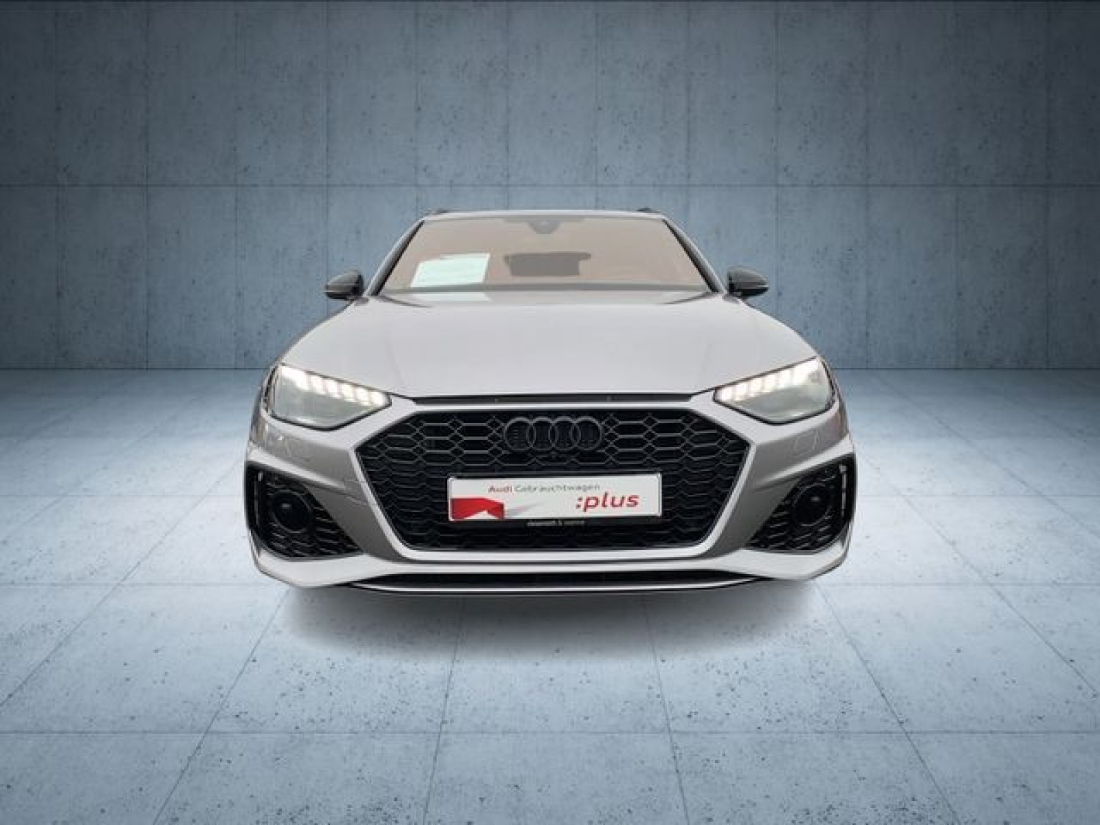 Audi - RS 4 Avant_10