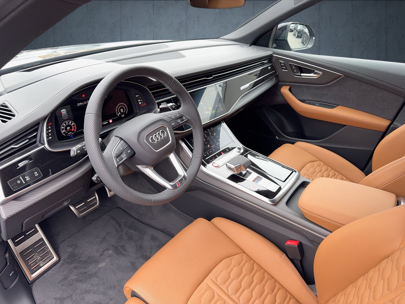 Audi - RS Q8_9