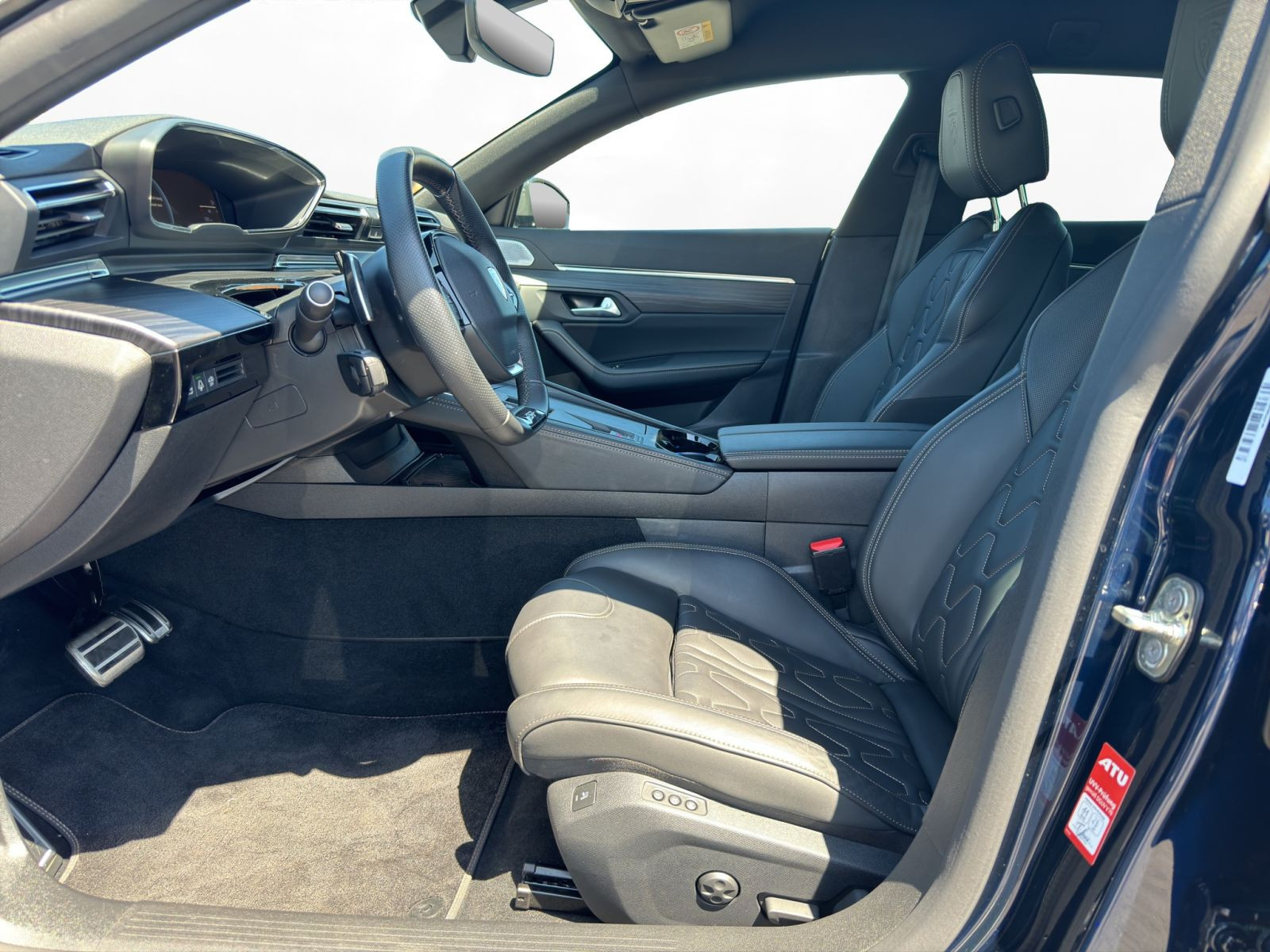 Peugeot - 508_10