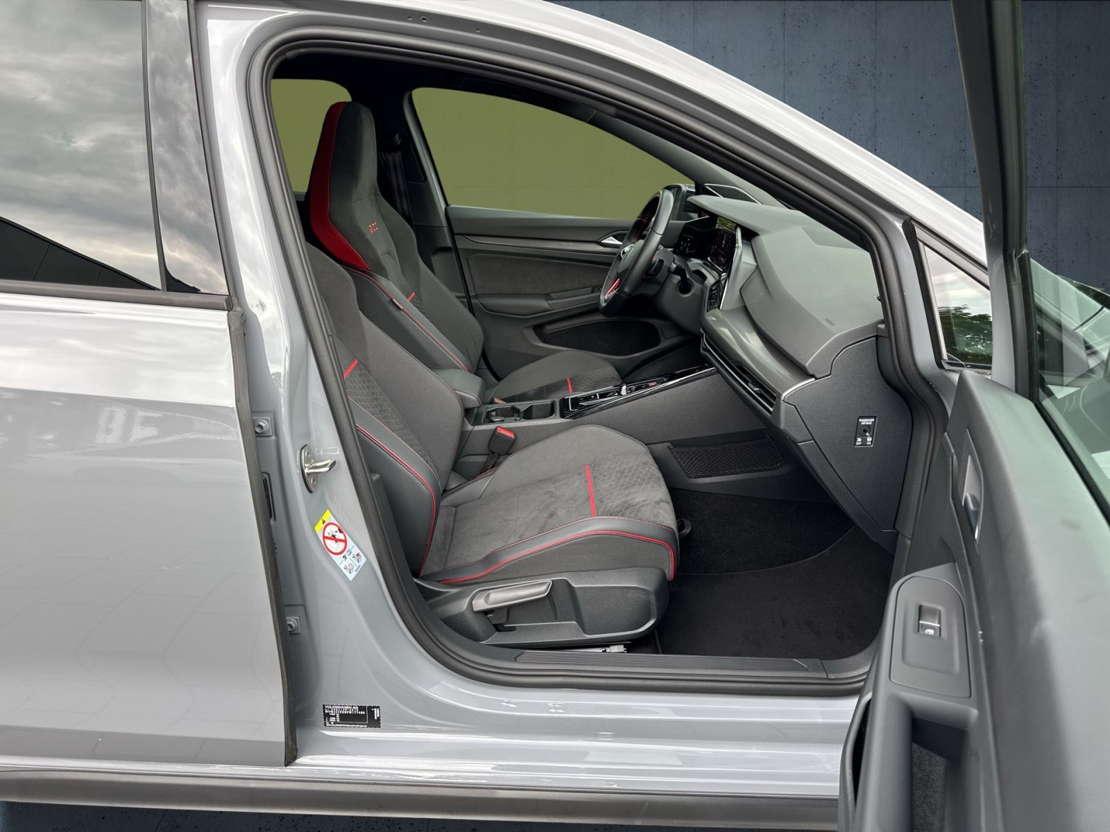 Volkswagen - Golf GTI_17