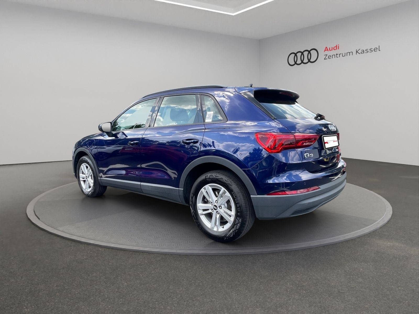 Audi - Q3_5
