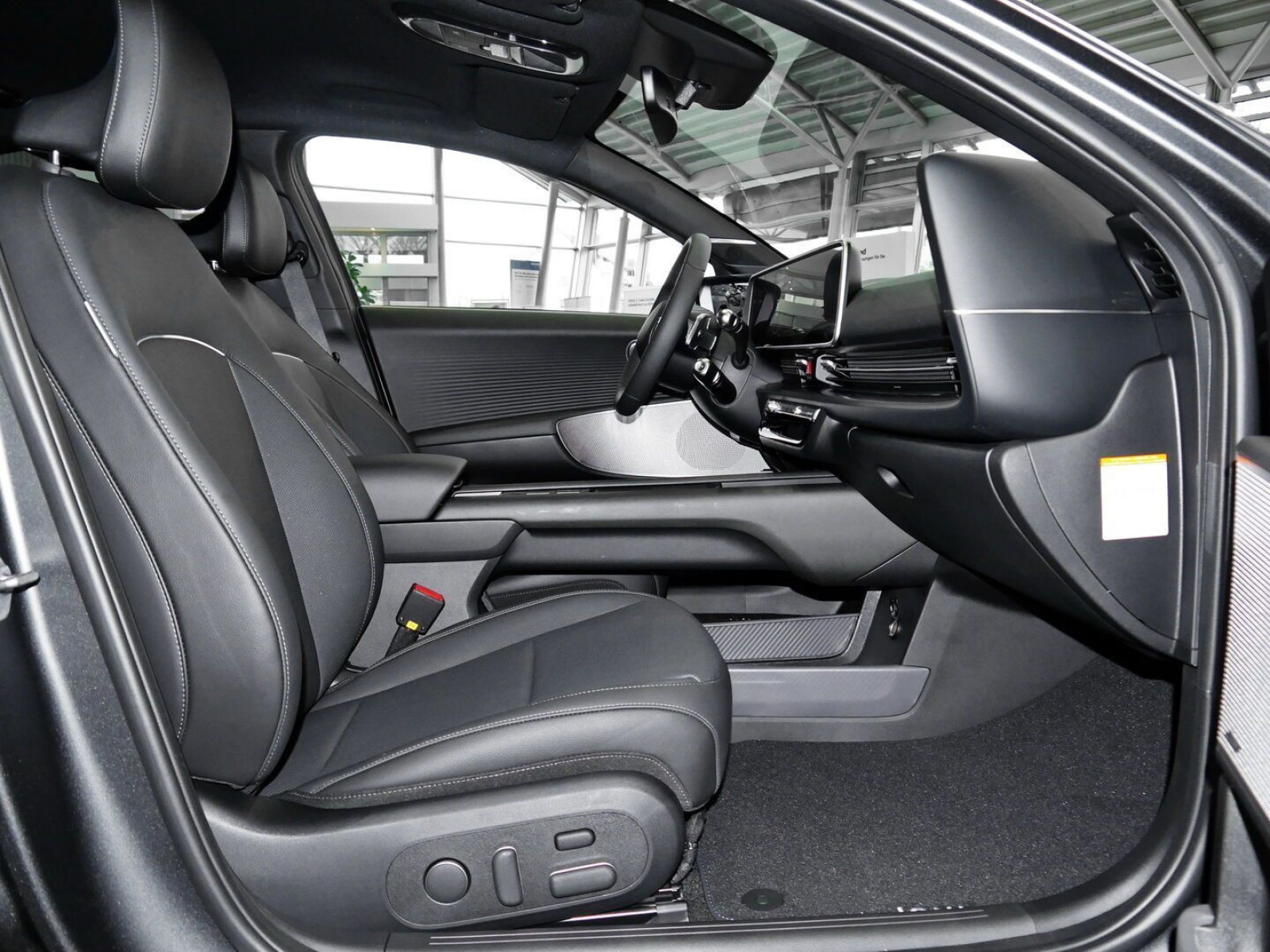 Hyundai - IONIQ 6_3
