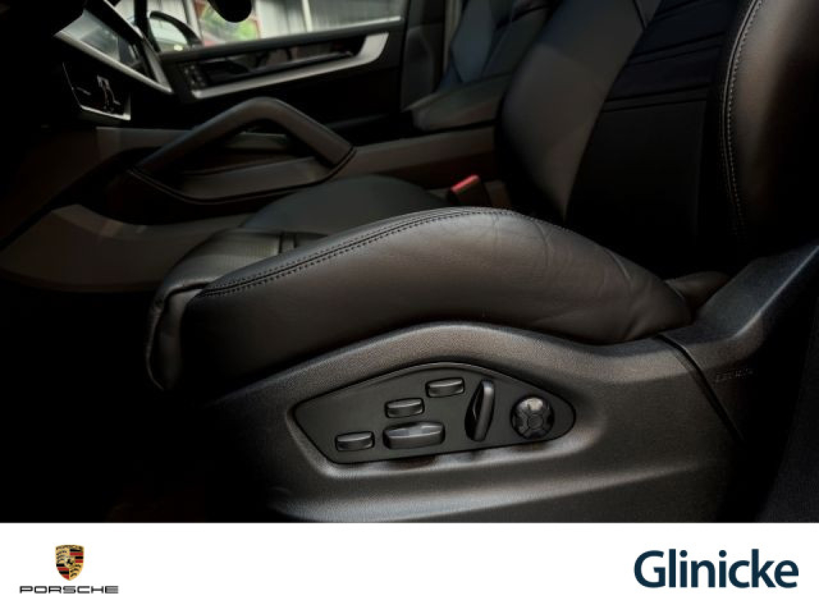 Porsche - Cayenne_35