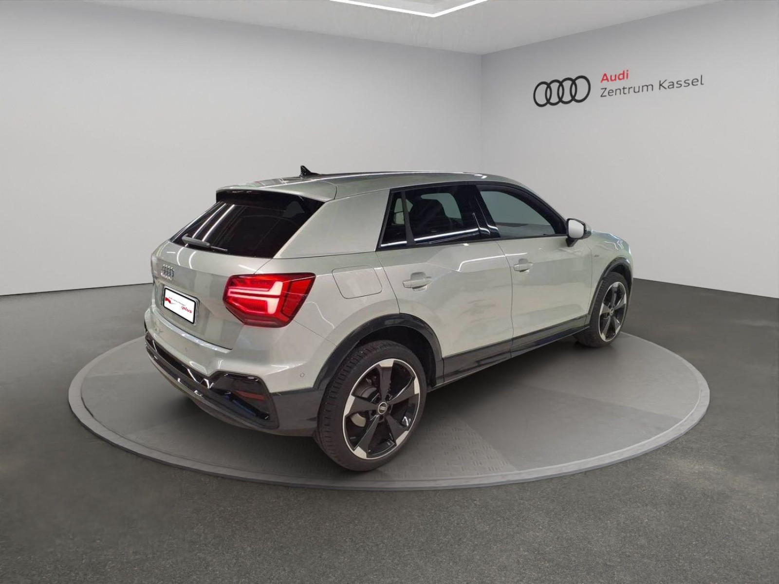 Audi - Q2_4