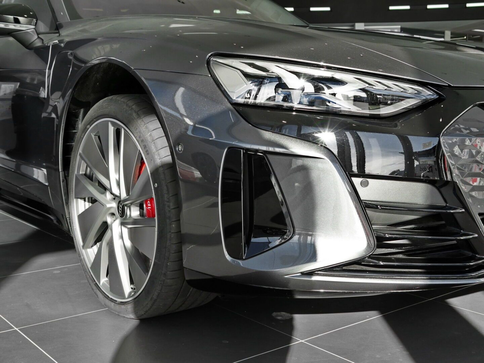 Audi - RS e-tron GT_17