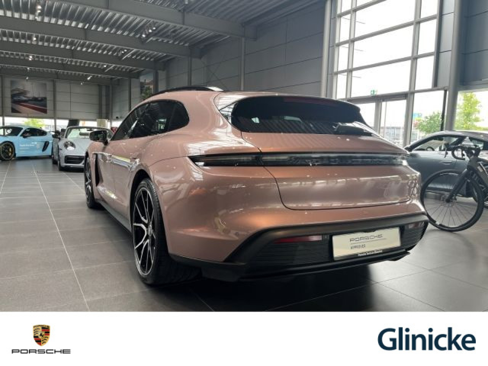 Porsche - Taycan_4