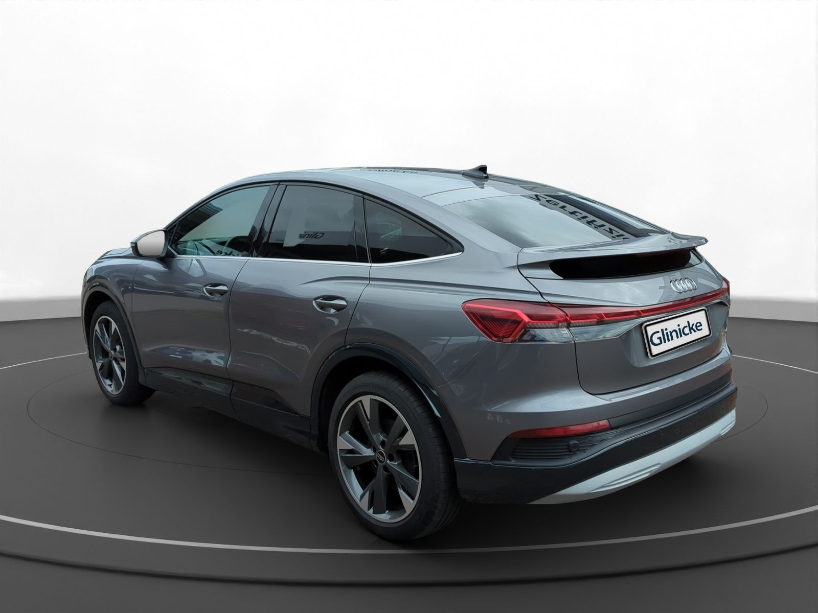 Audi - Q4 Sportback e-tron_8