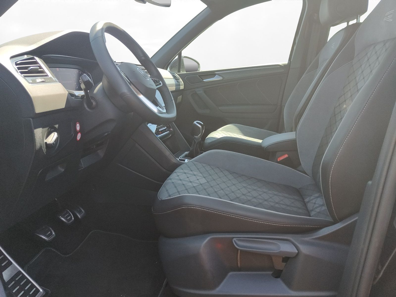 Volkswagen - Tiguan_2