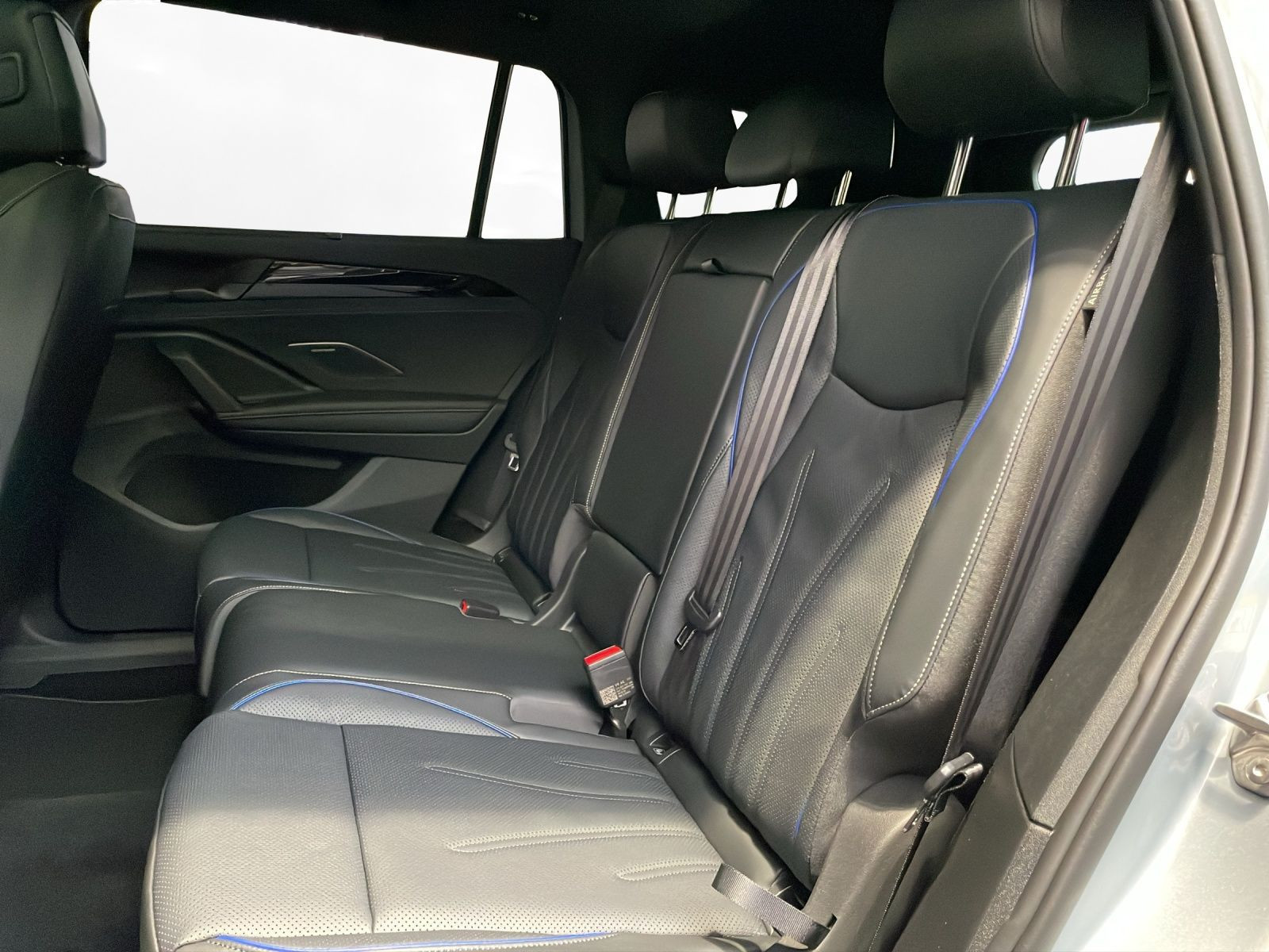 Volkswagen - Tayron_10