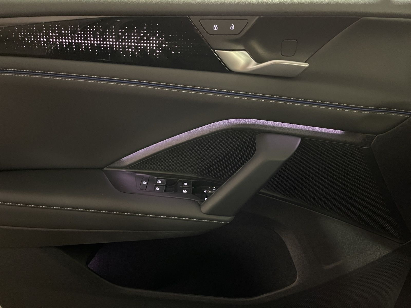 Volkswagen - Tiguan_12