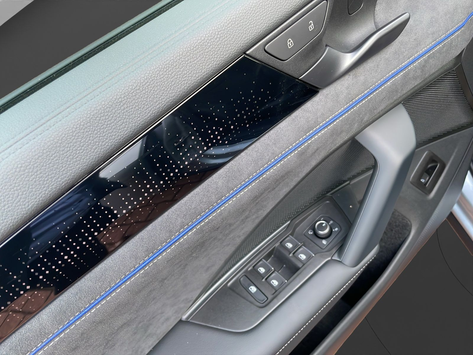 Volkswagen - Tayron_12