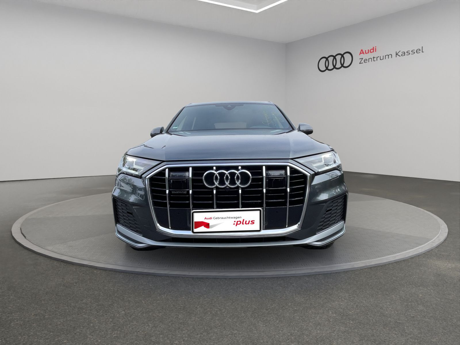 Audi - Q7_10