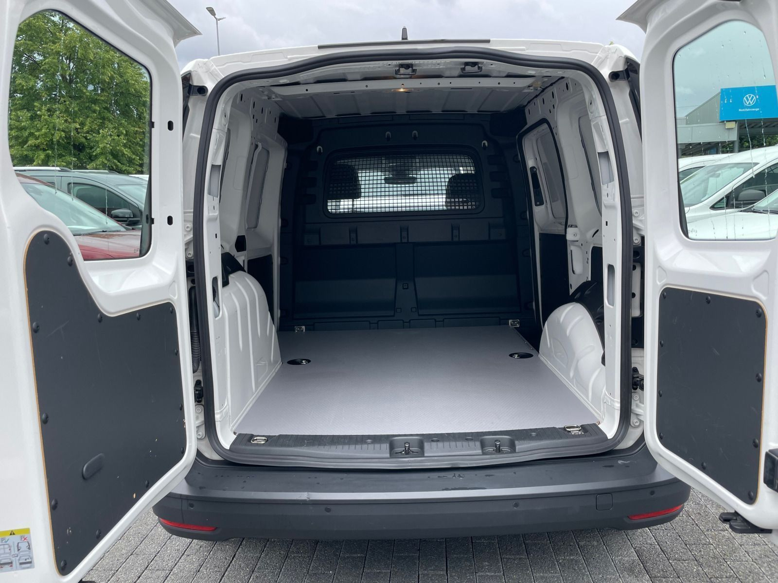Volkswagen - Caddy Cargo_4