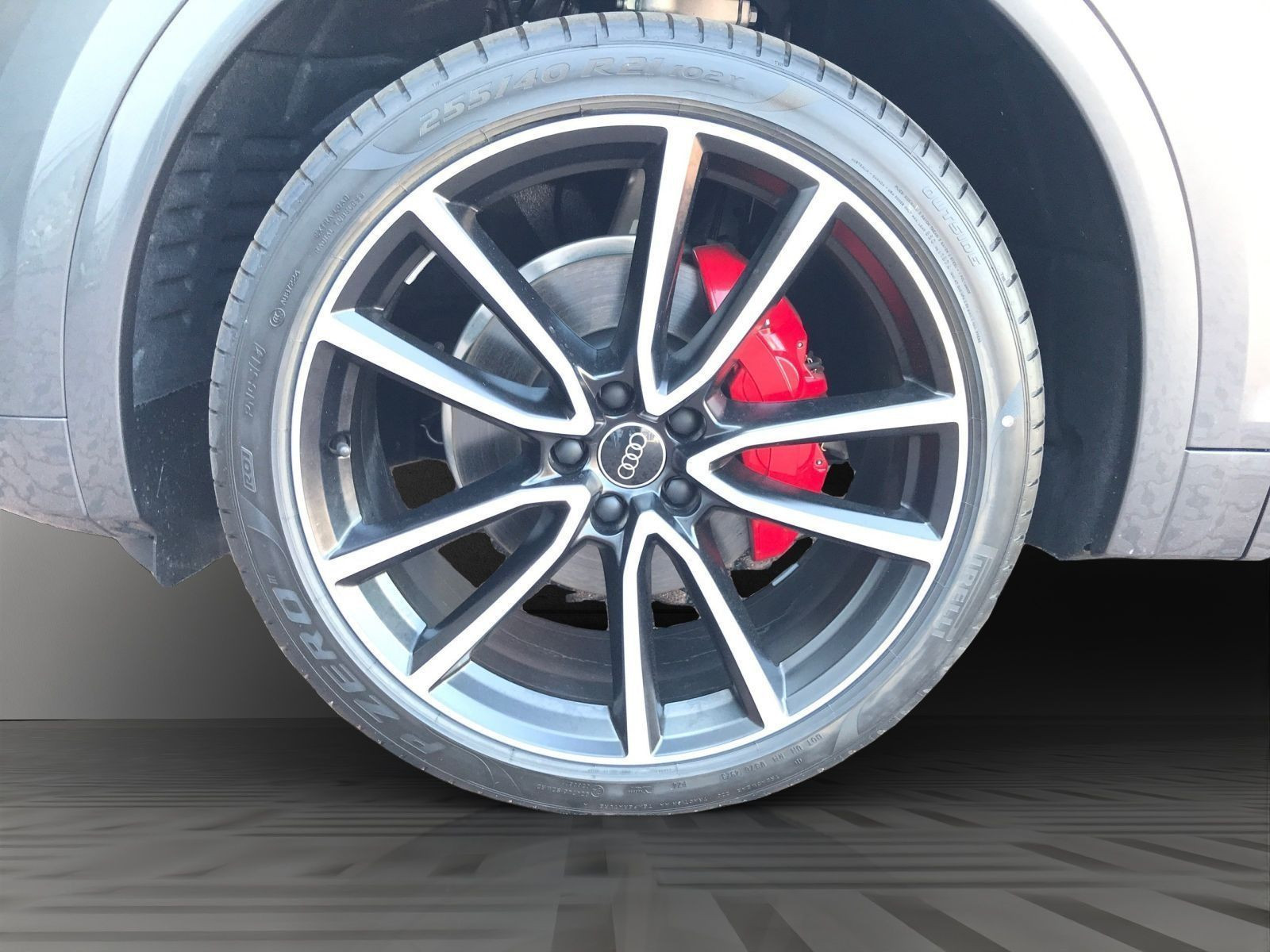 Audi - Q5_8