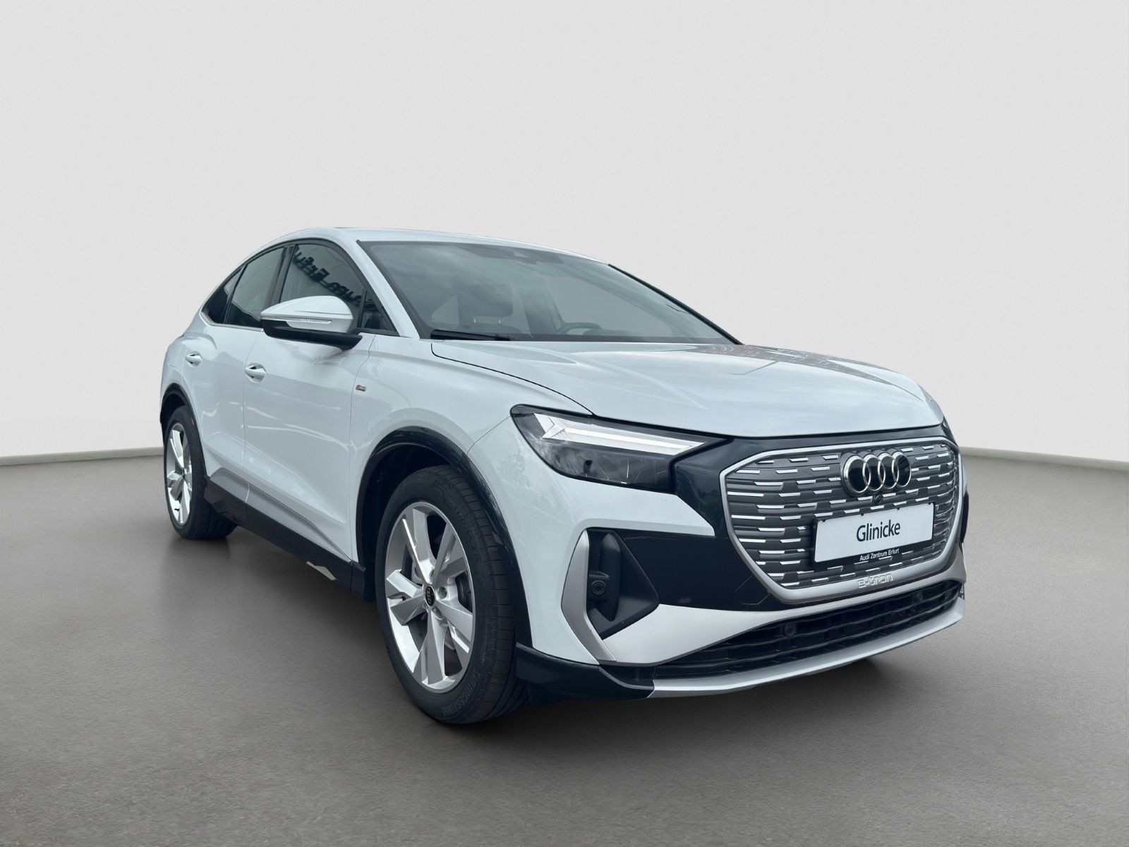 Audi - Q4 Sportback e-tron_7