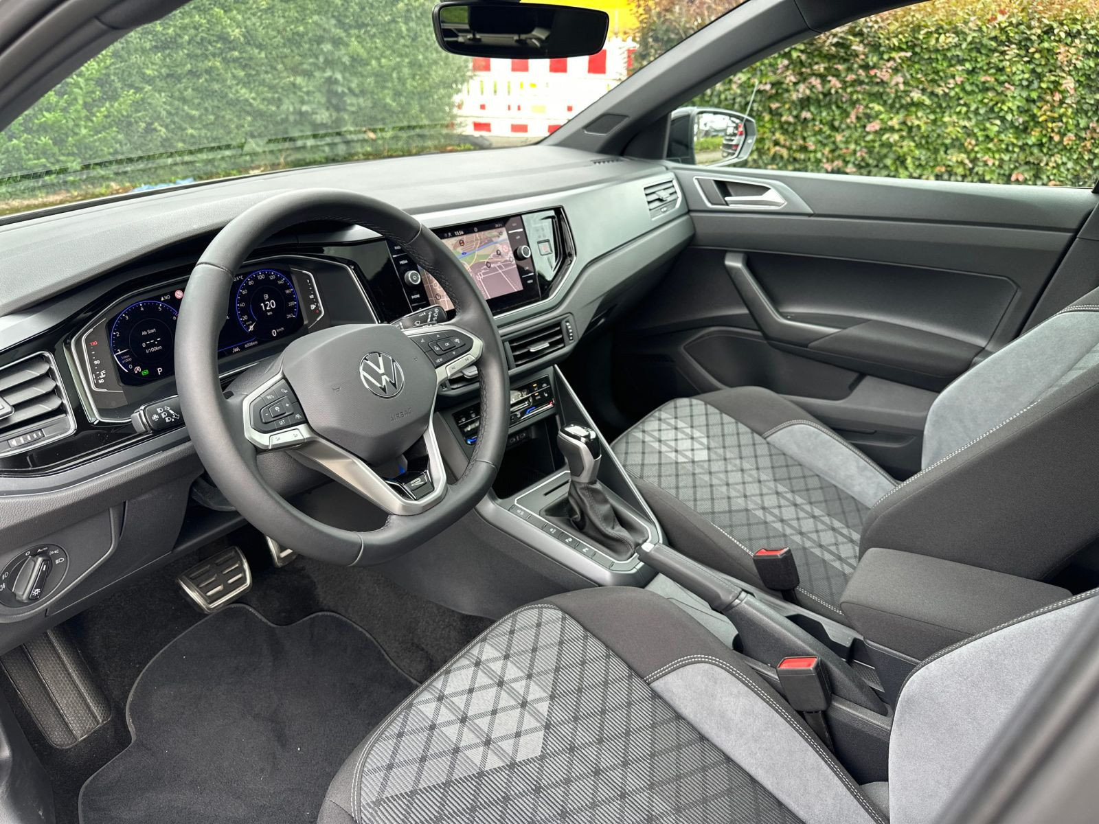 Volkswagen - Polo_10