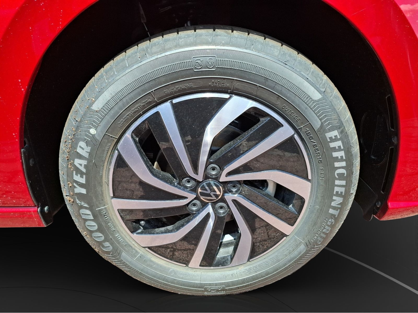 Volkswagen - Polo_11