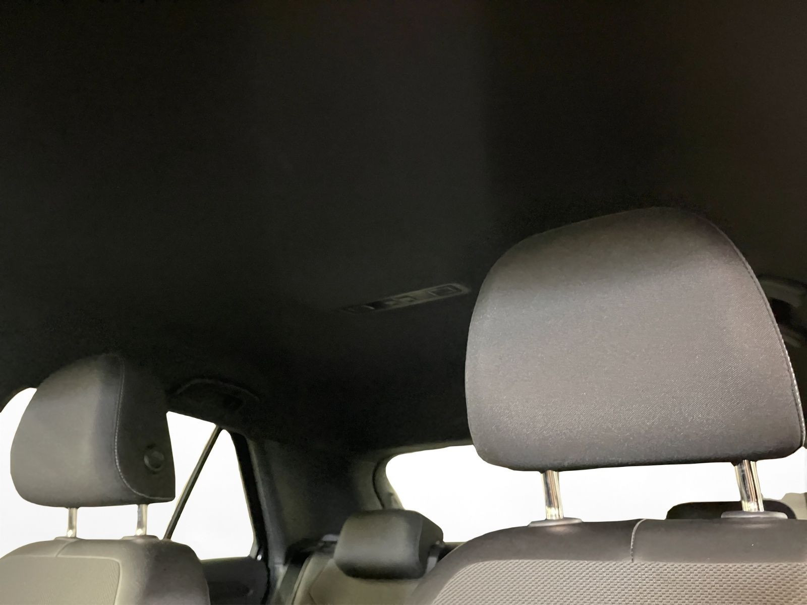 Volkswagen - T-Roc_11