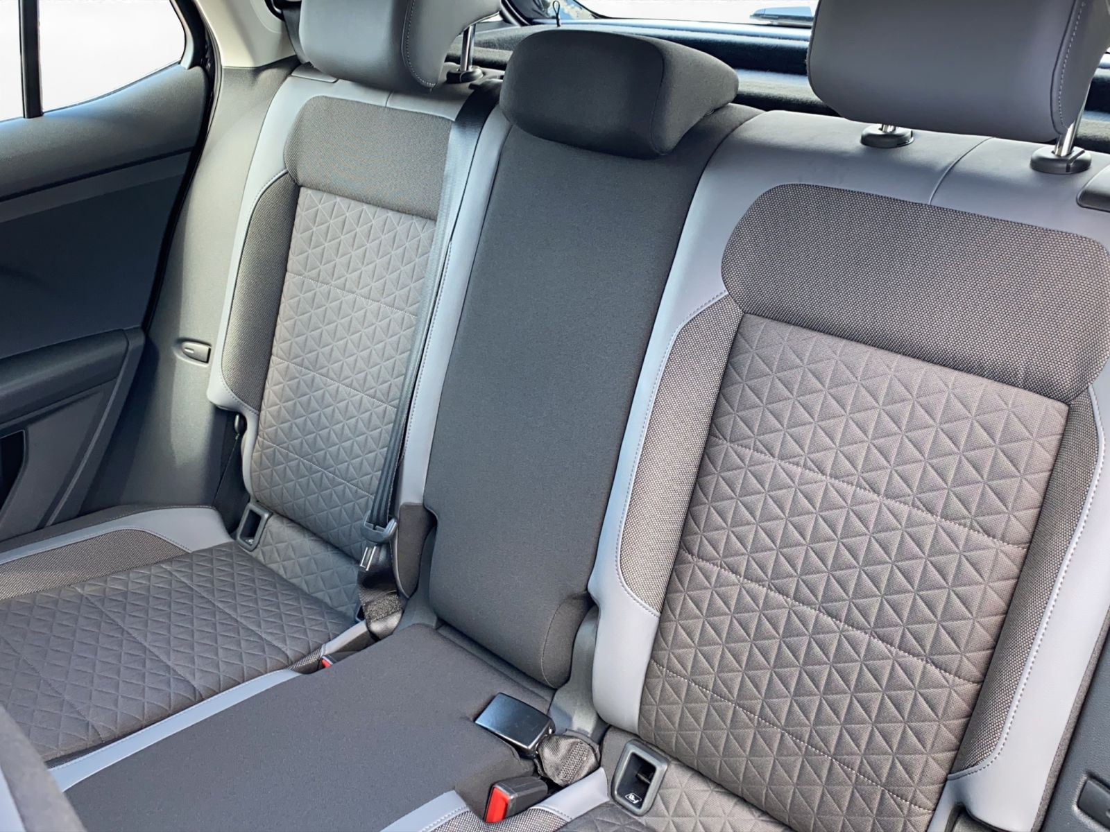 Volkswagen - T-Cross_15