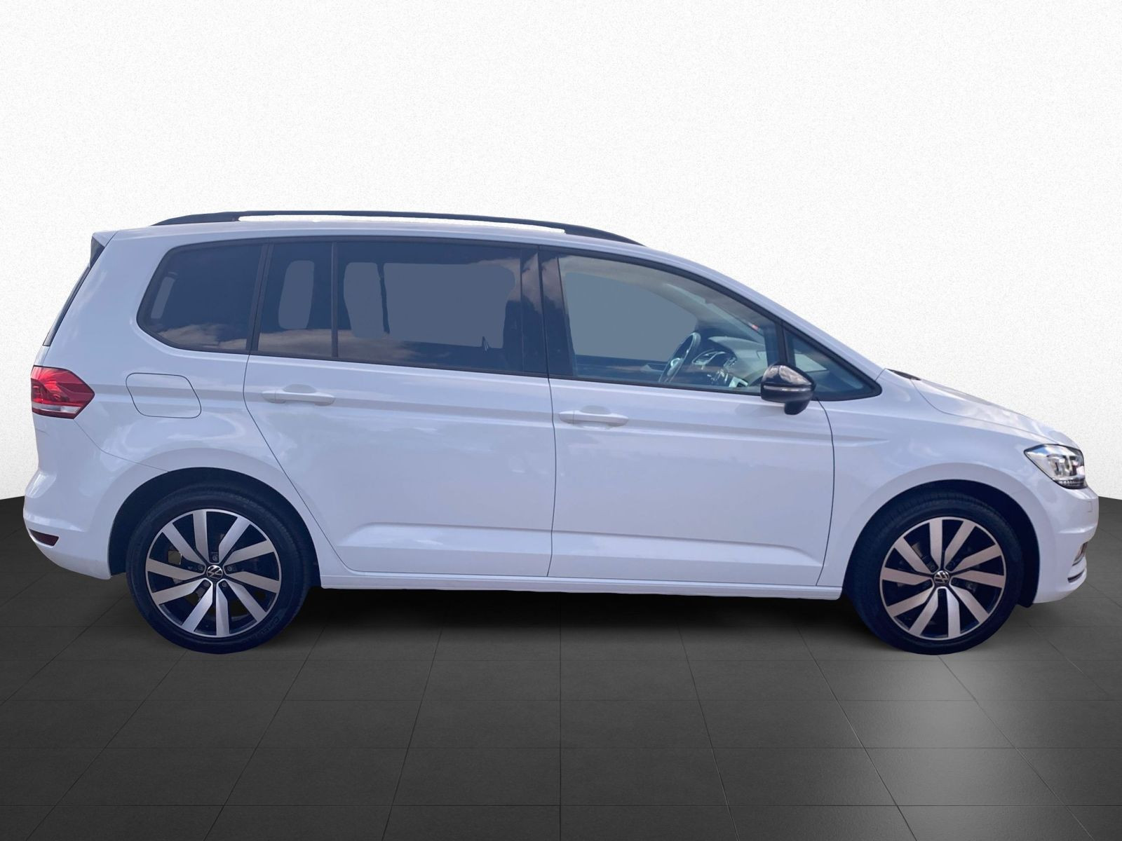 Volkswagen - Touran_8