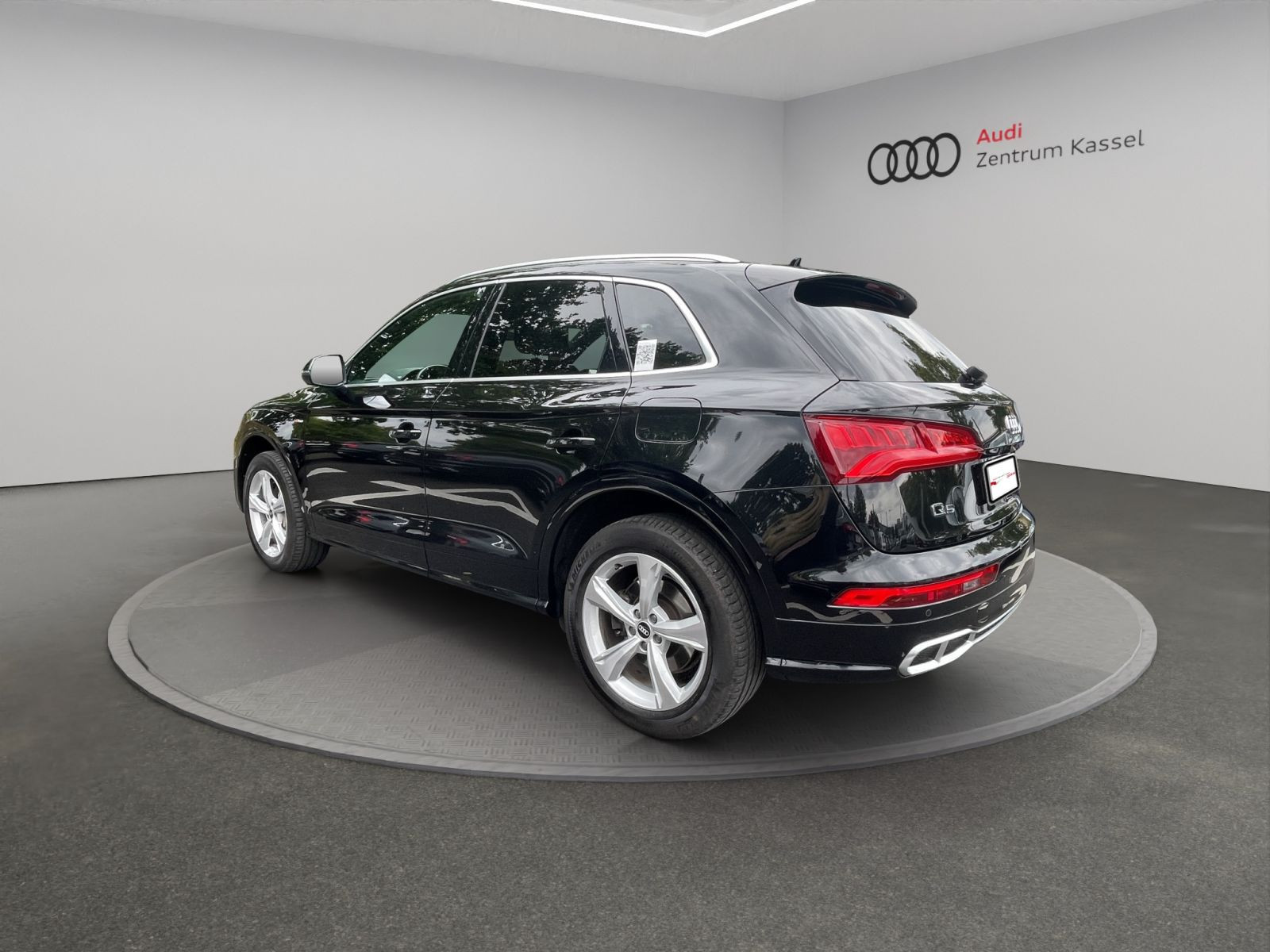 Audi - Q5_5