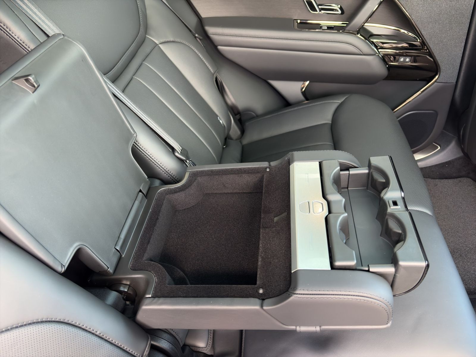 Land Rover - Range Rover Sport_14