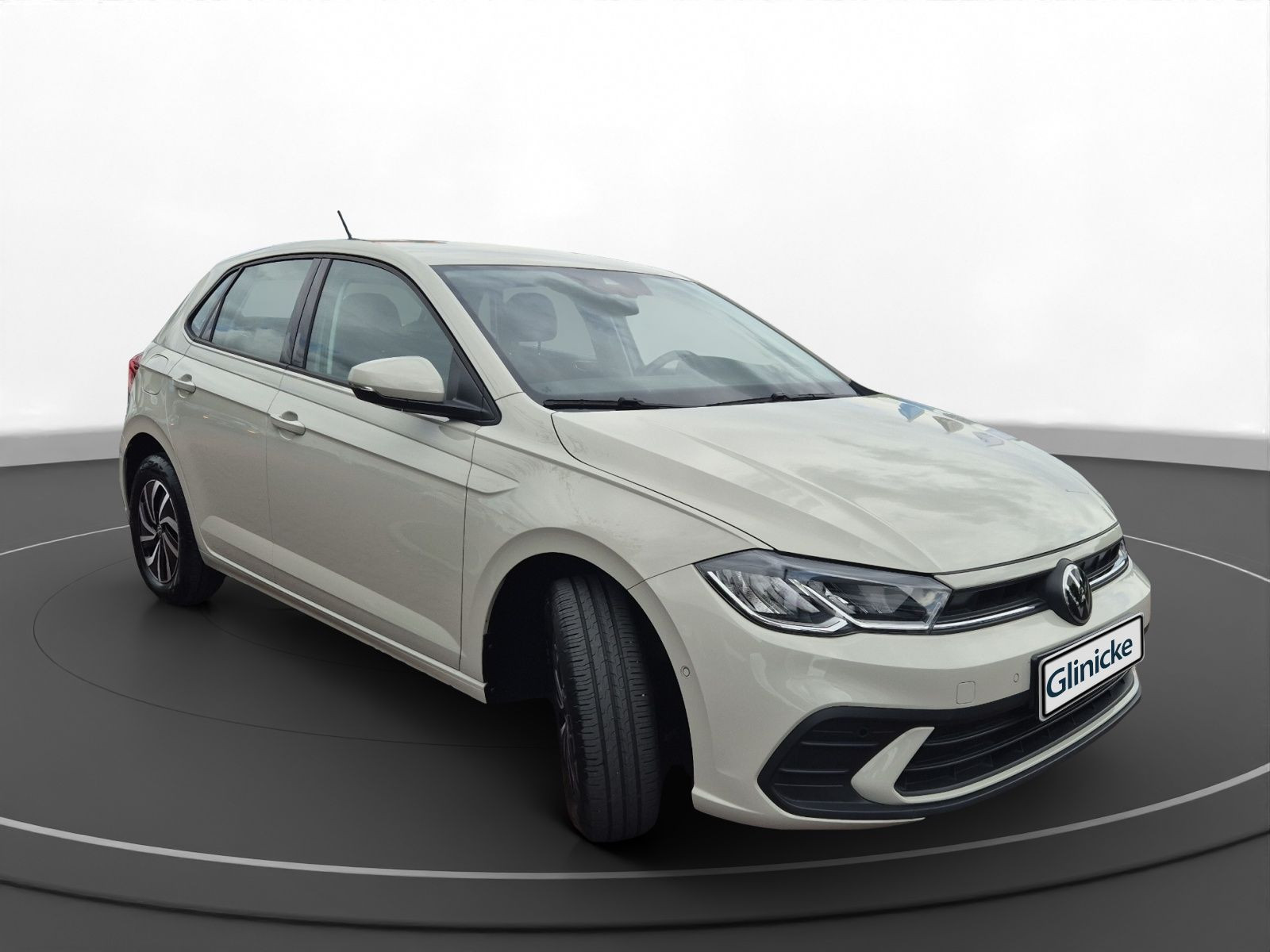 Volkswagen - Polo_12