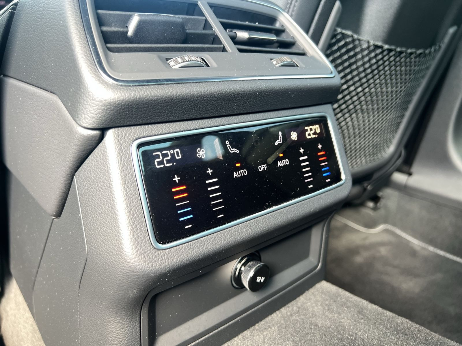 Audi - S6 Limousine_25