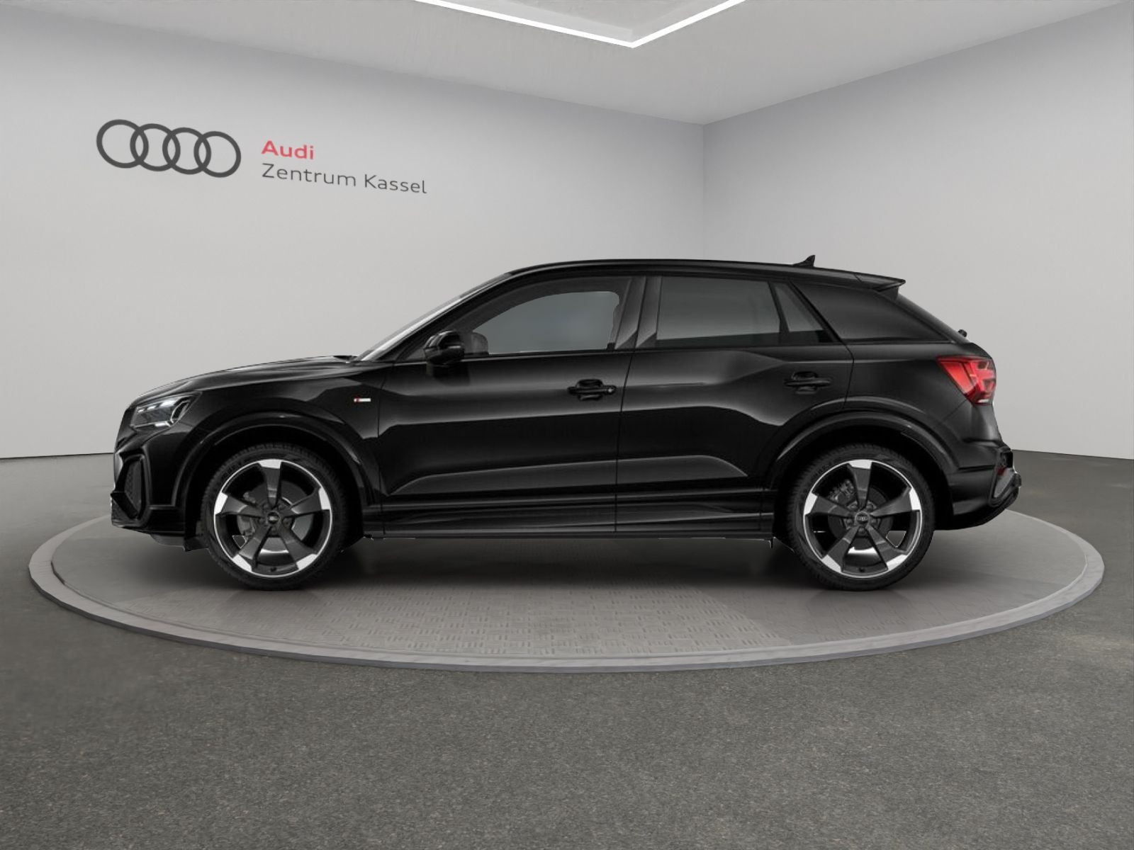 Audi - Q2_2