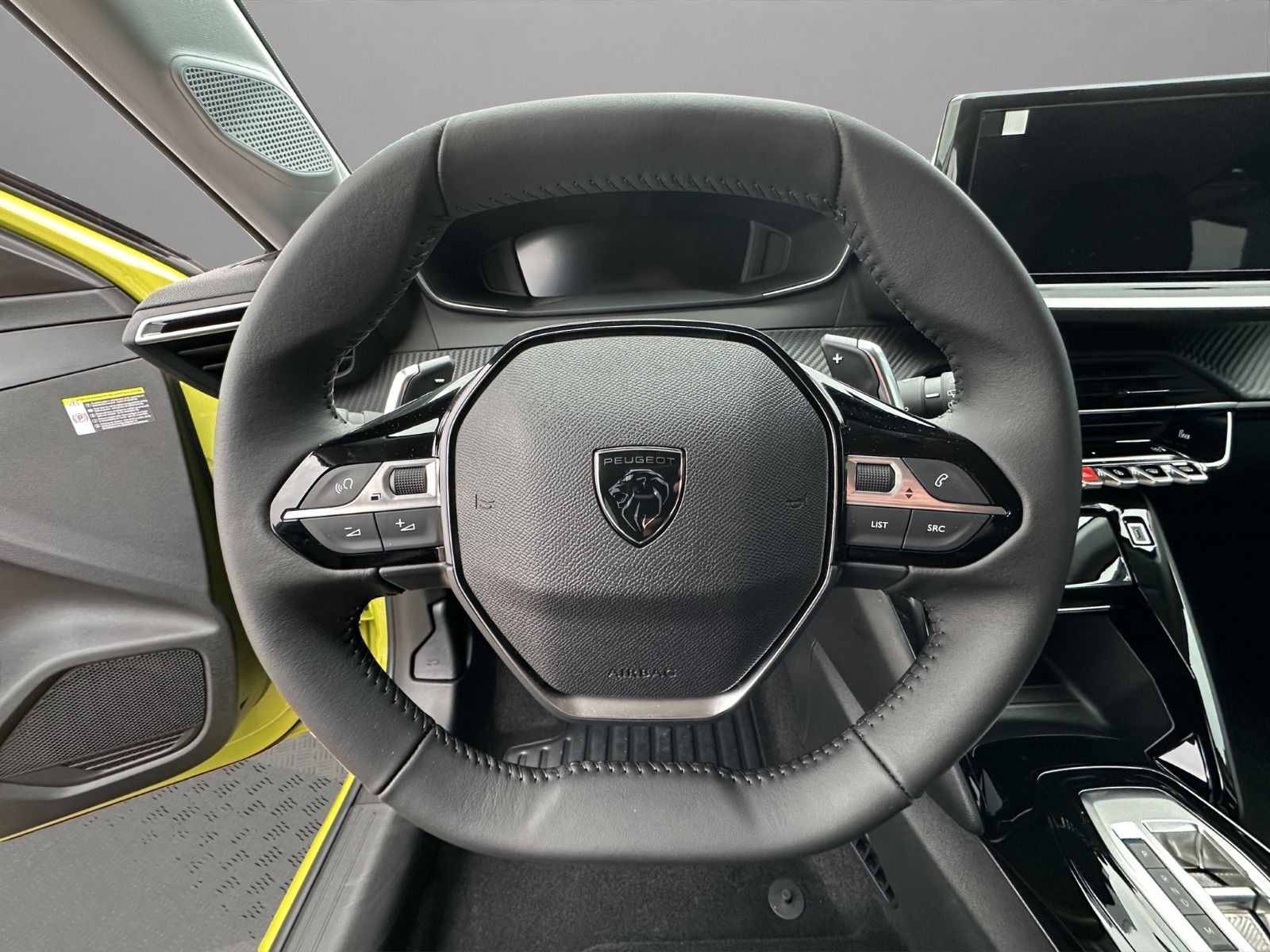 Peugeot - 208_10