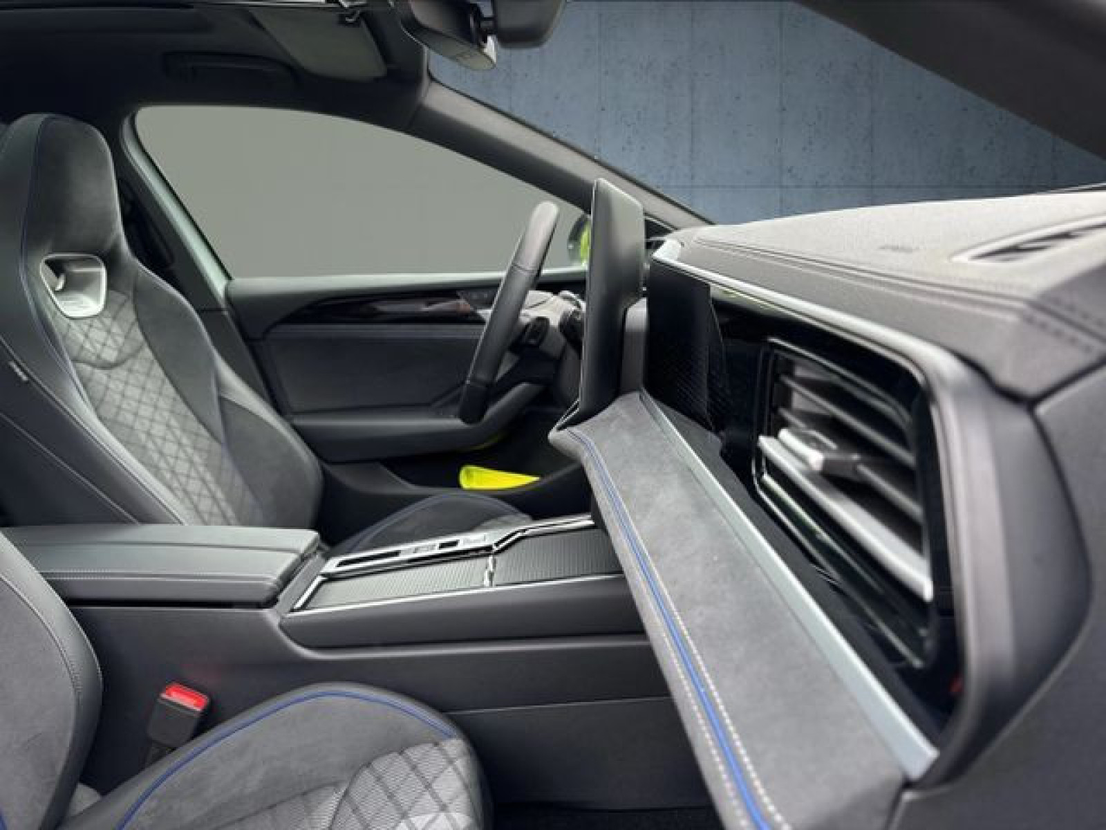 Volkswagen - Passat_27