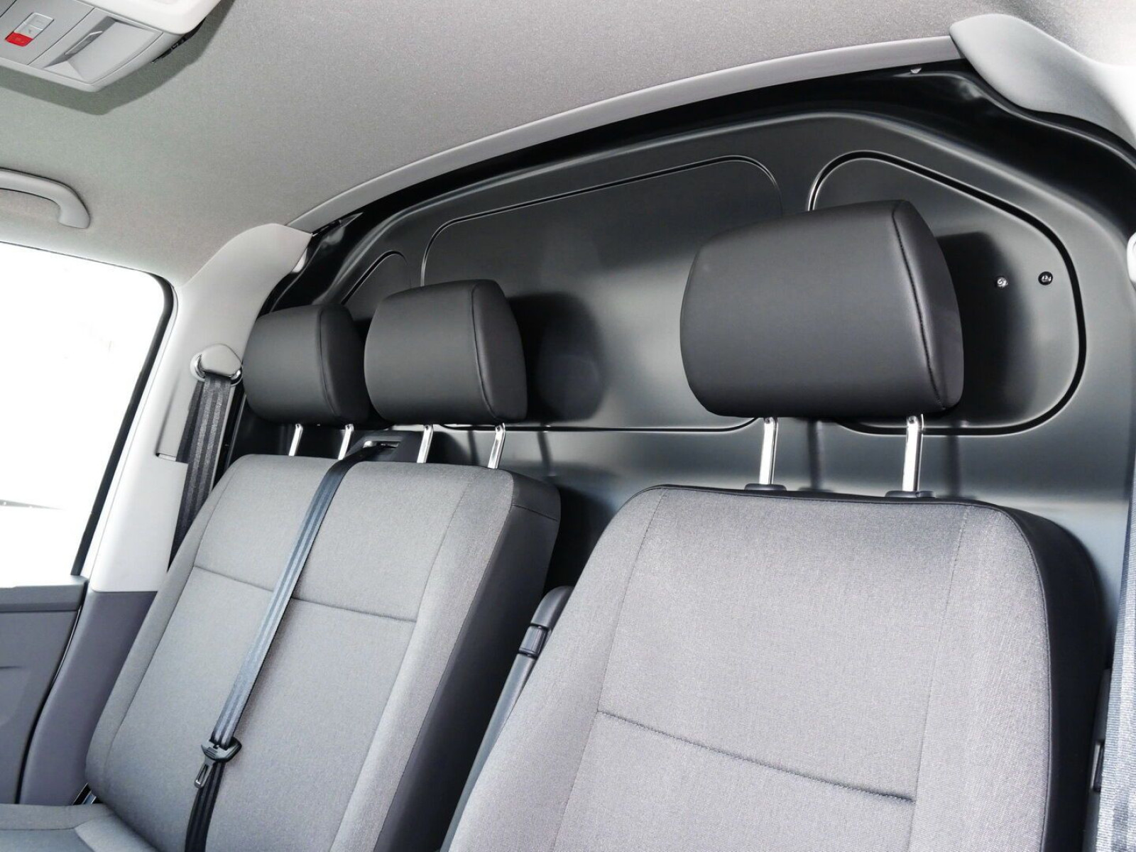 Volkswagen - T6.1 Transporter_11
