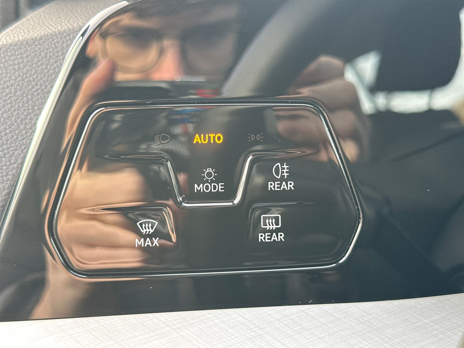 Volkswagen - Golf_18