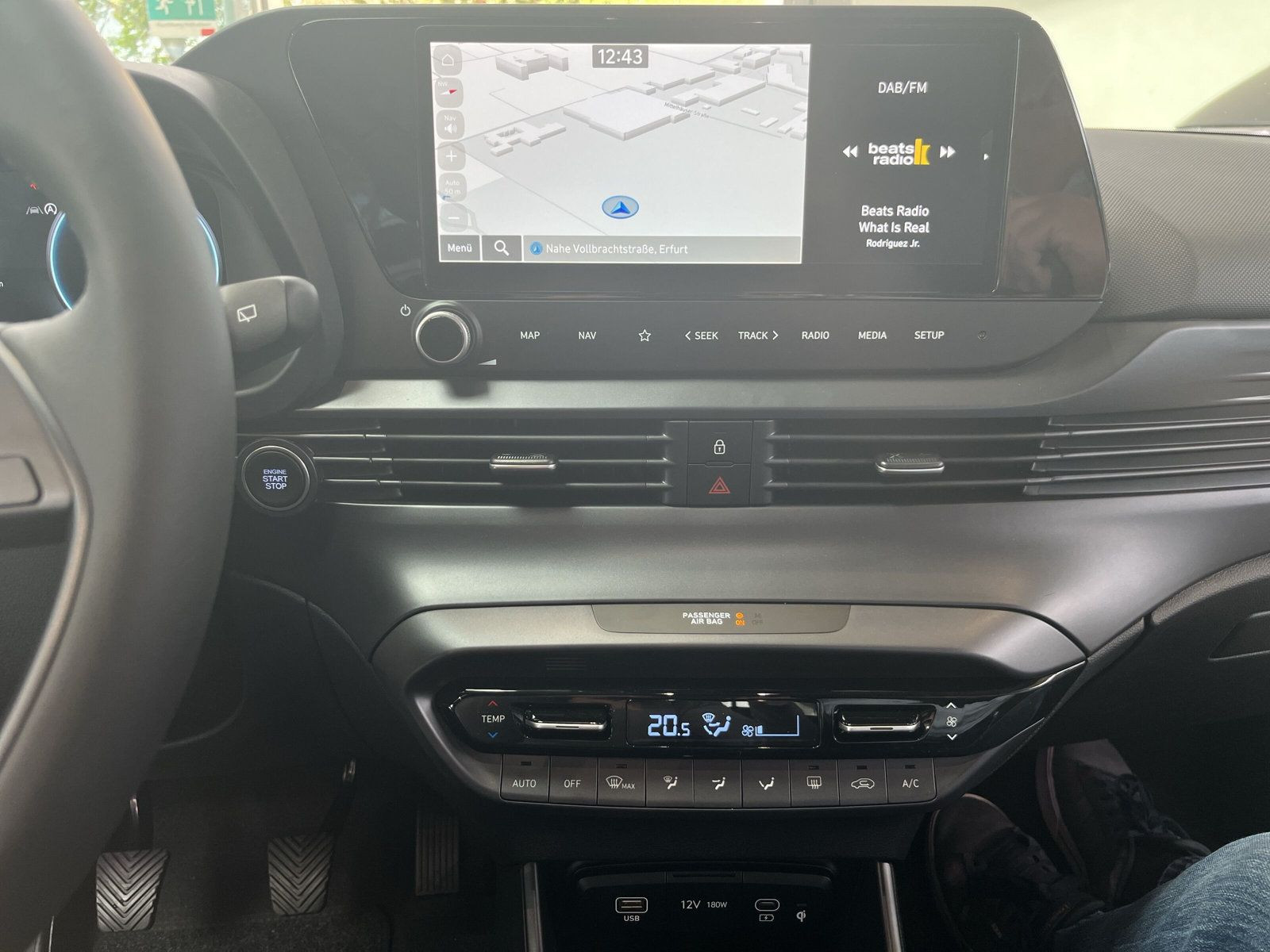 Hyundai - i20_11