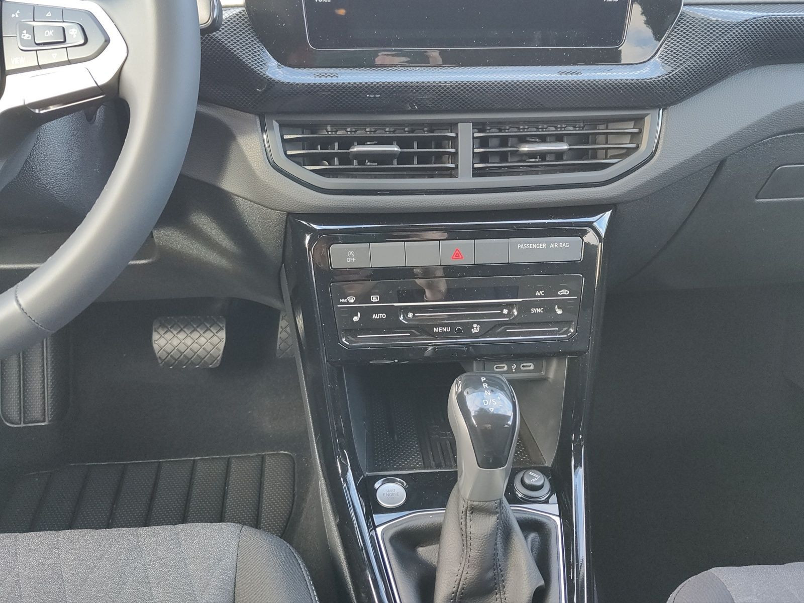Volkswagen - T-Cross_8