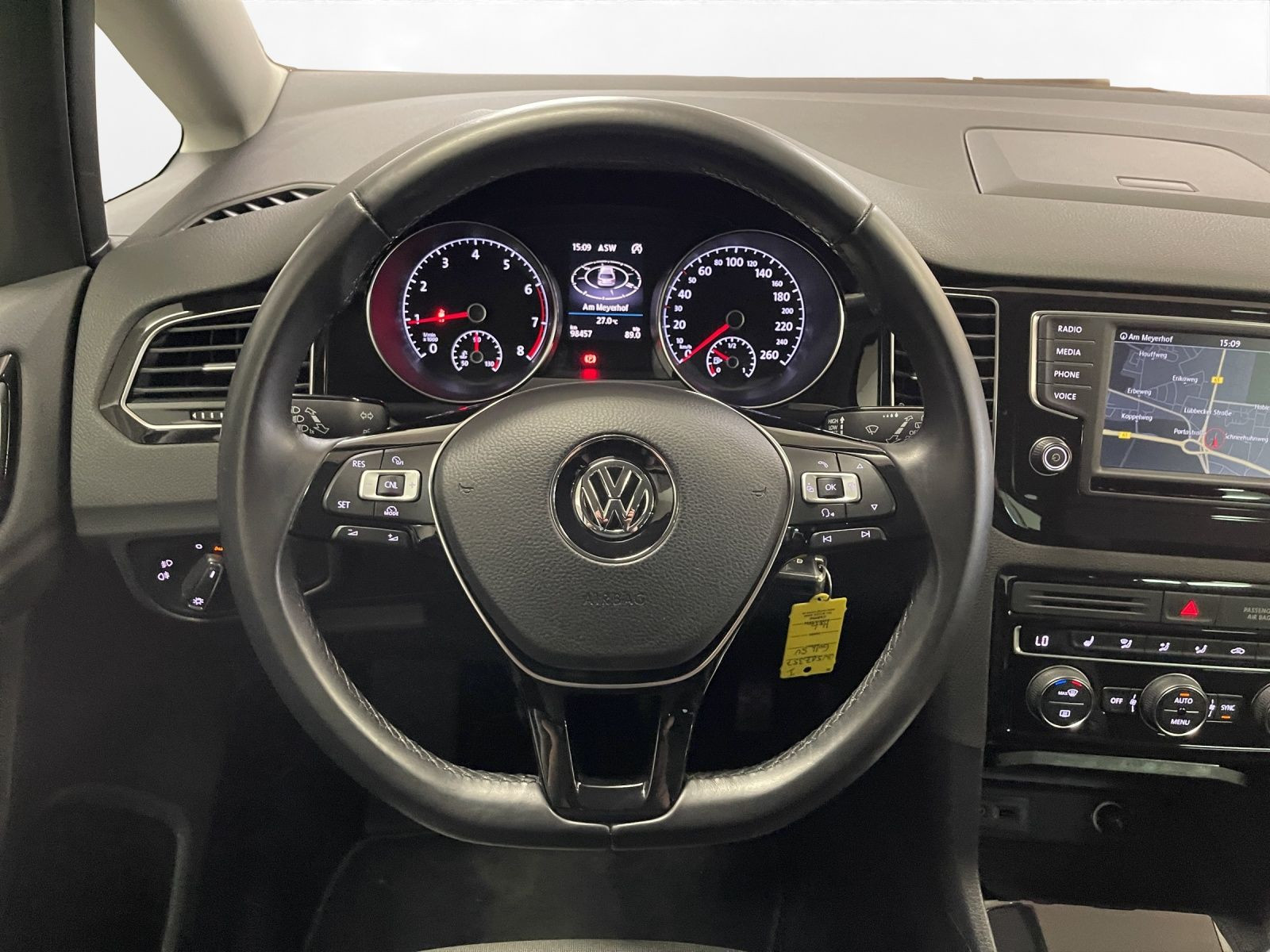 Volkswagen - Golf Sportsvan_21