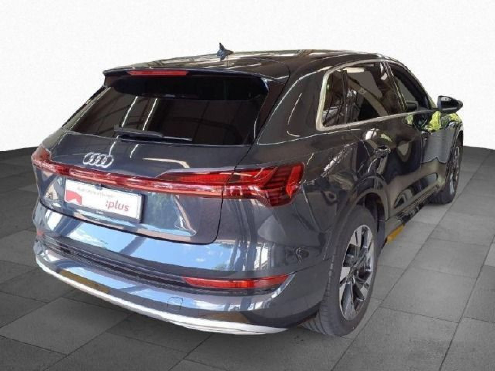 Audi - e-tron_4