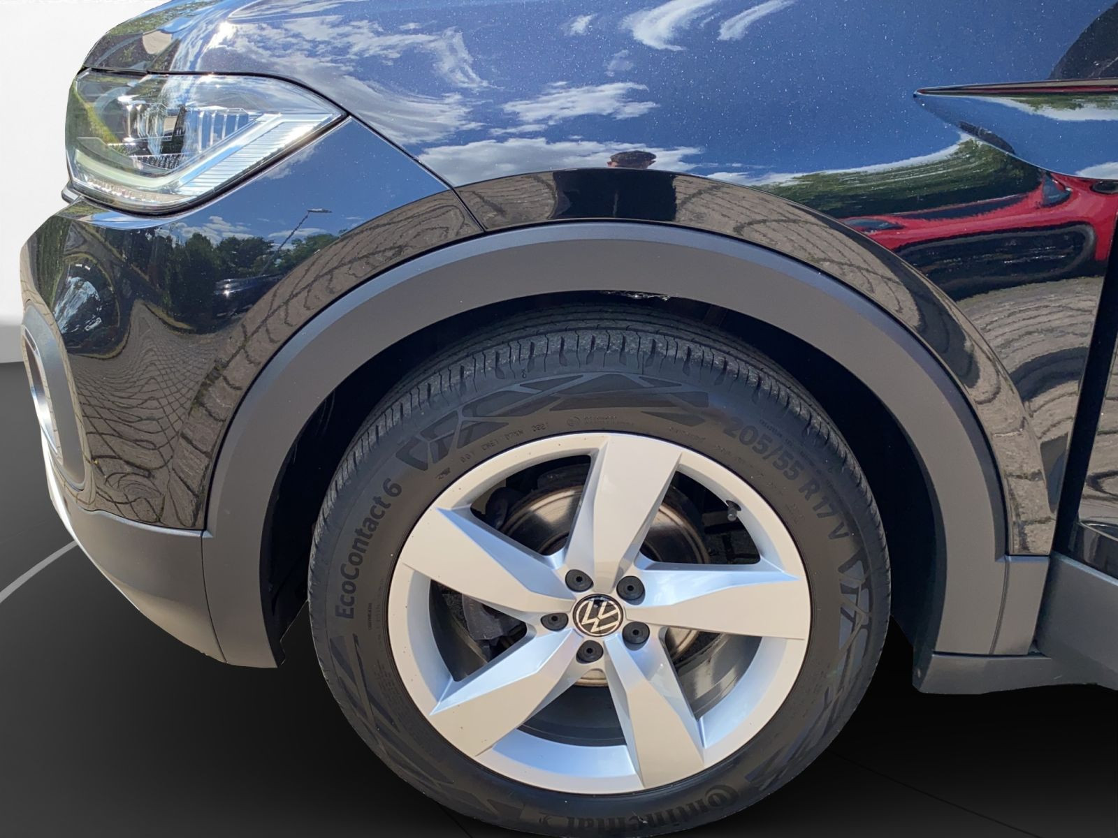 Volkswagen - T-Cross_24