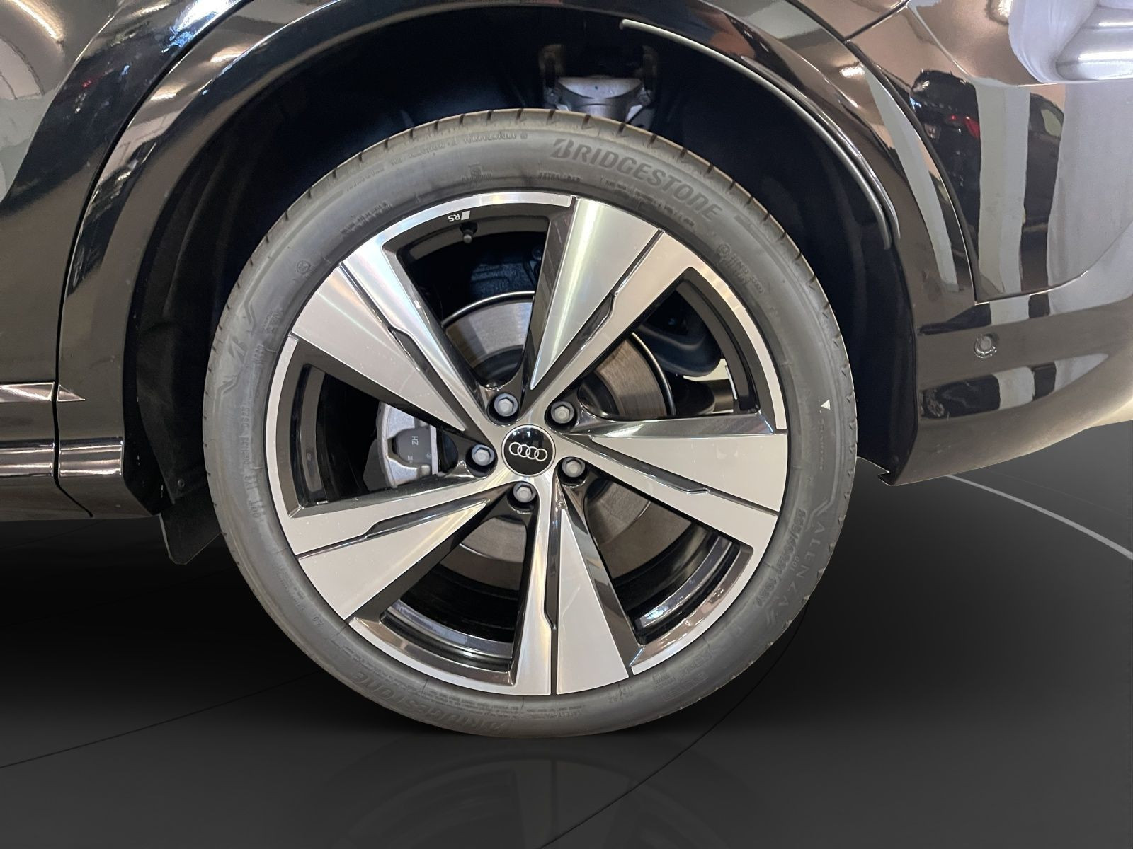 Audi - Q5_10