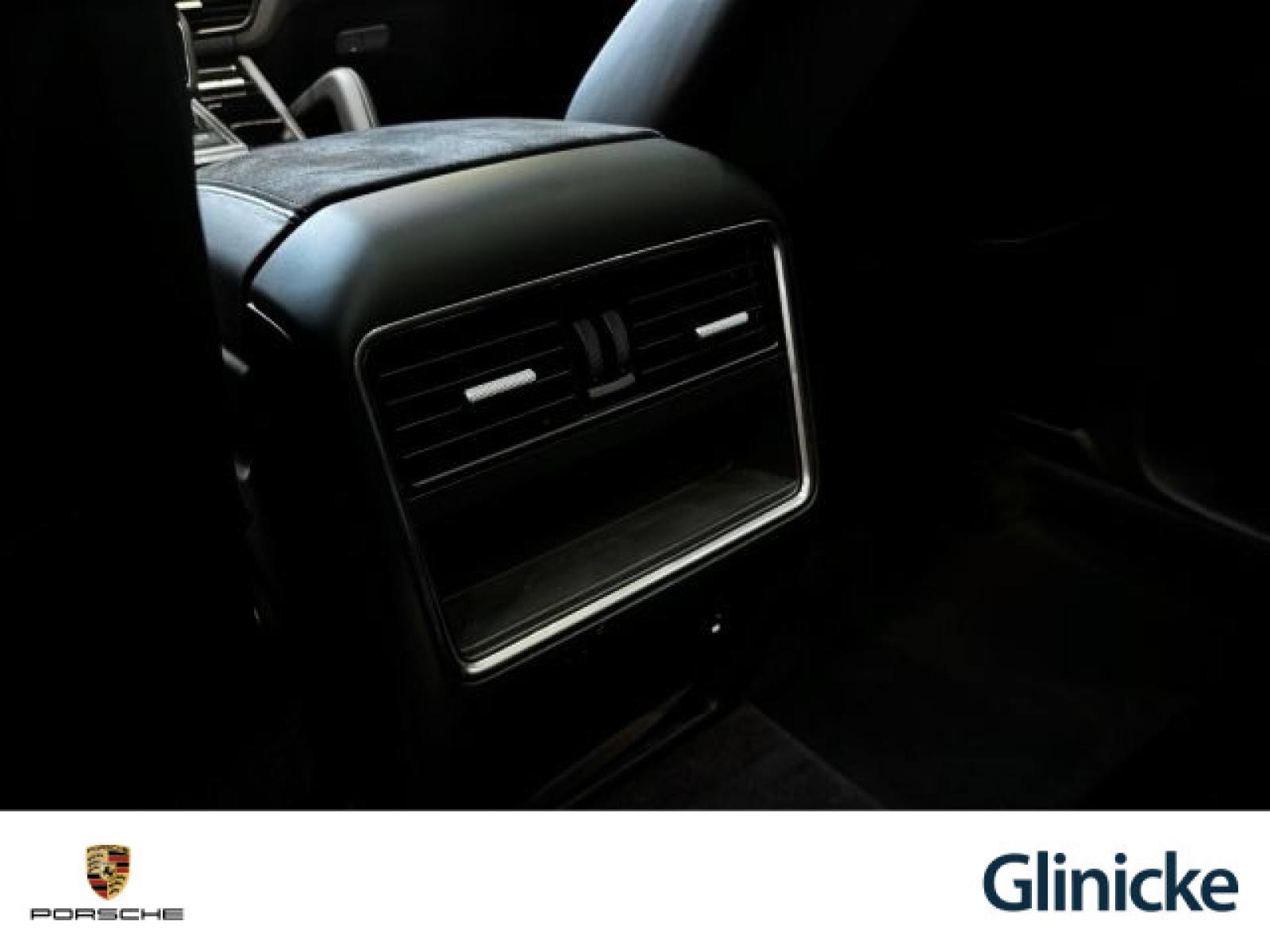 Porsche - Cayenne_35