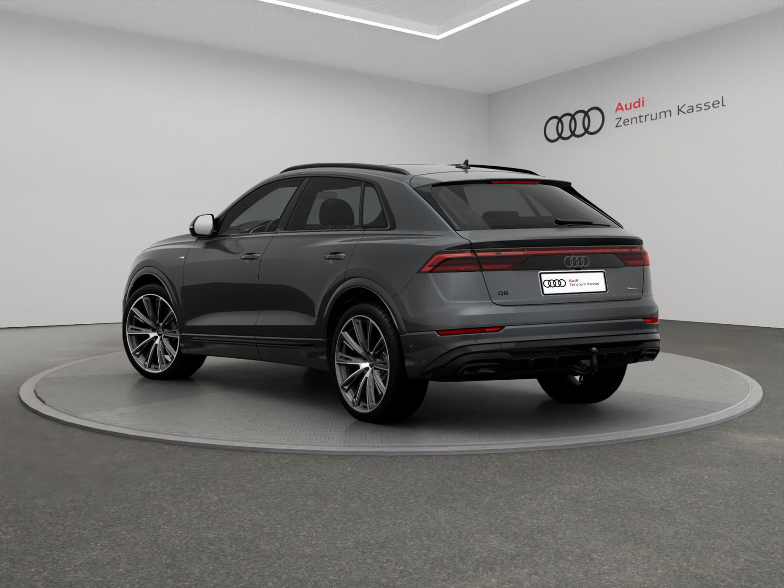 Audi - Q8_5 Audi - Q8_5