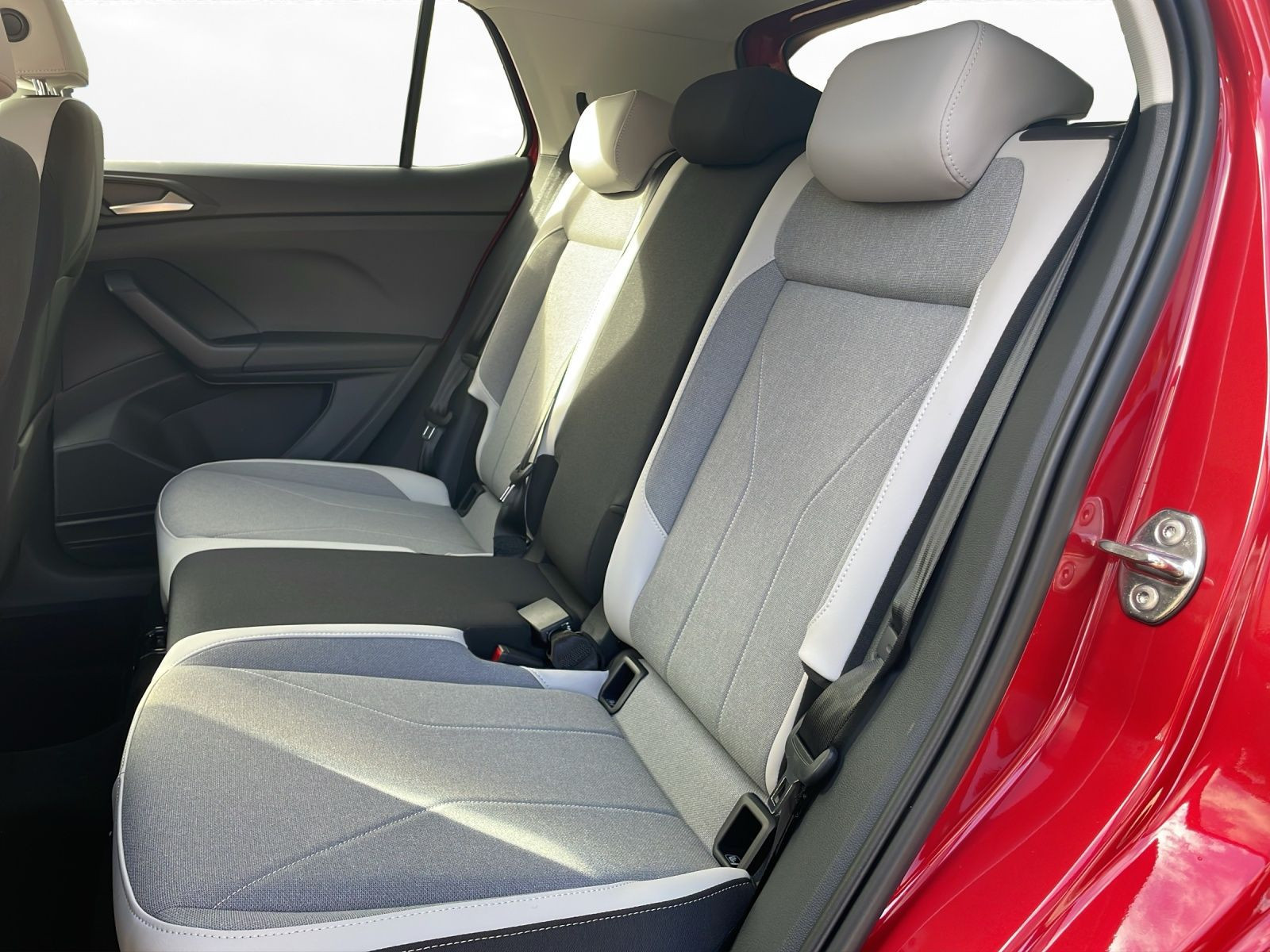 Volkswagen - T-Cross_11