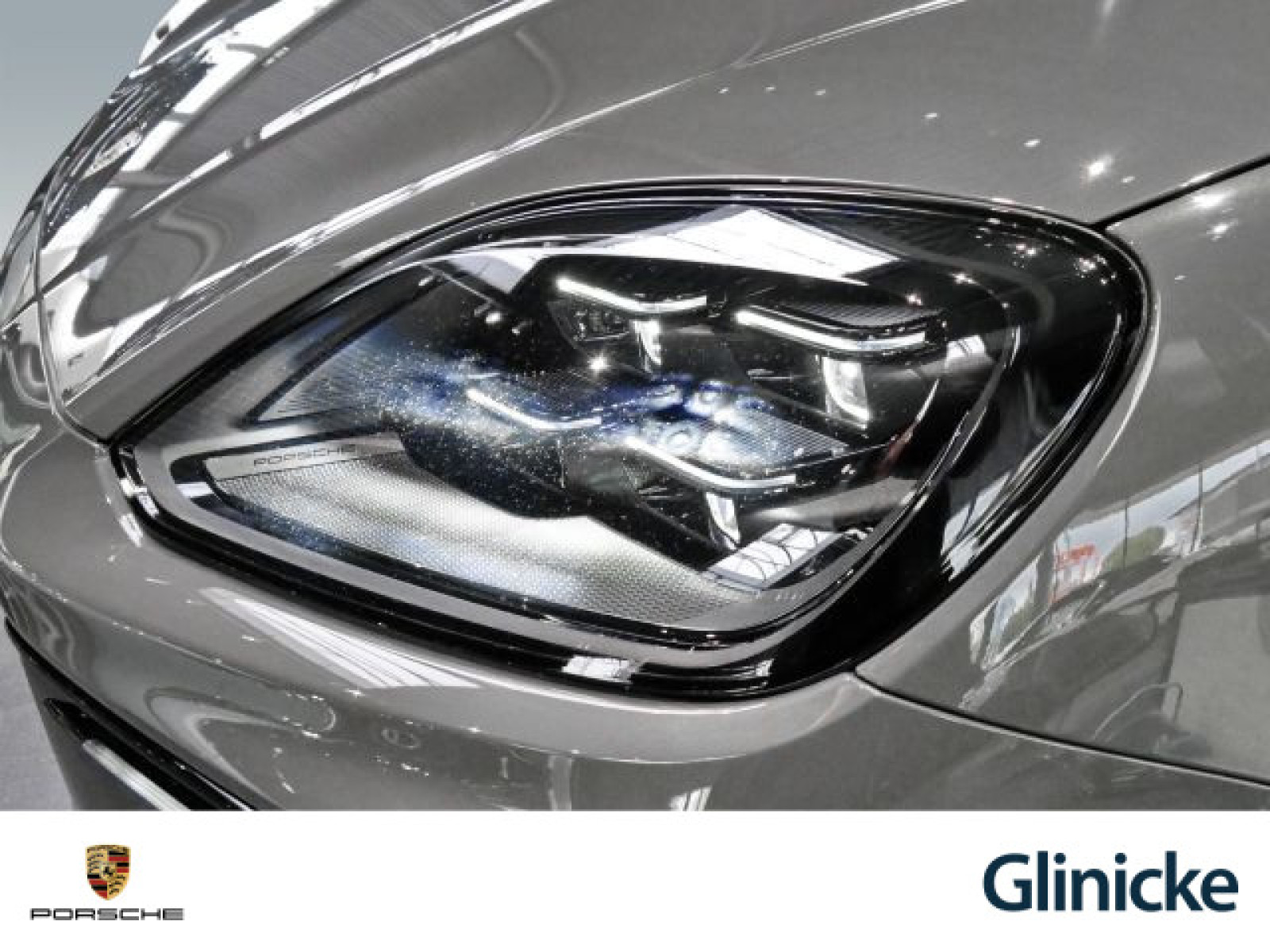 Porsche - Cayenne_26