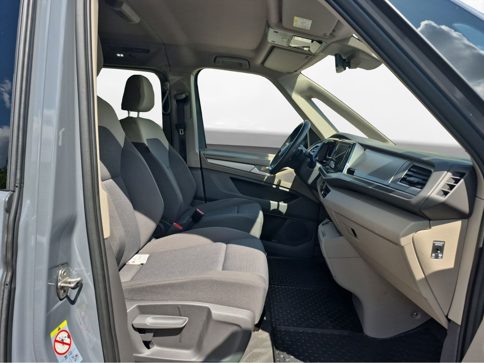 Volkswagen - Multivan_10
