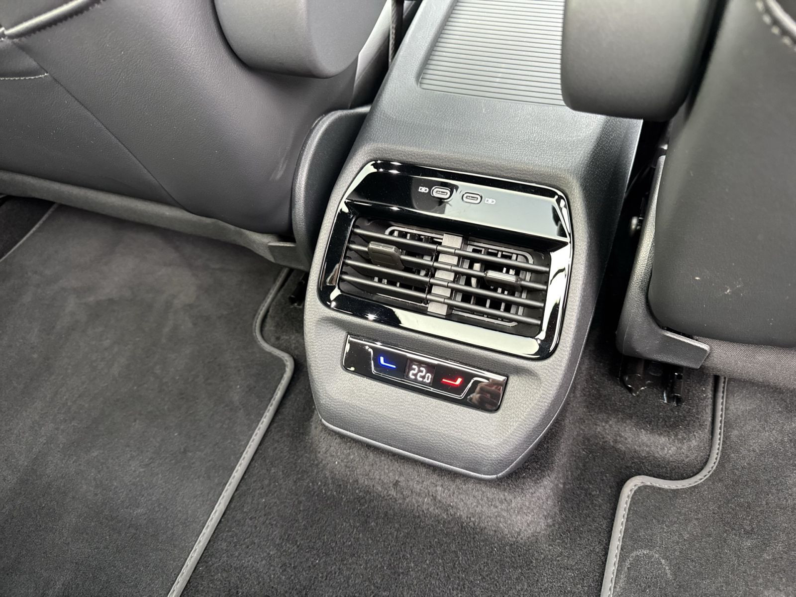 Volkswagen - ID.4_21
