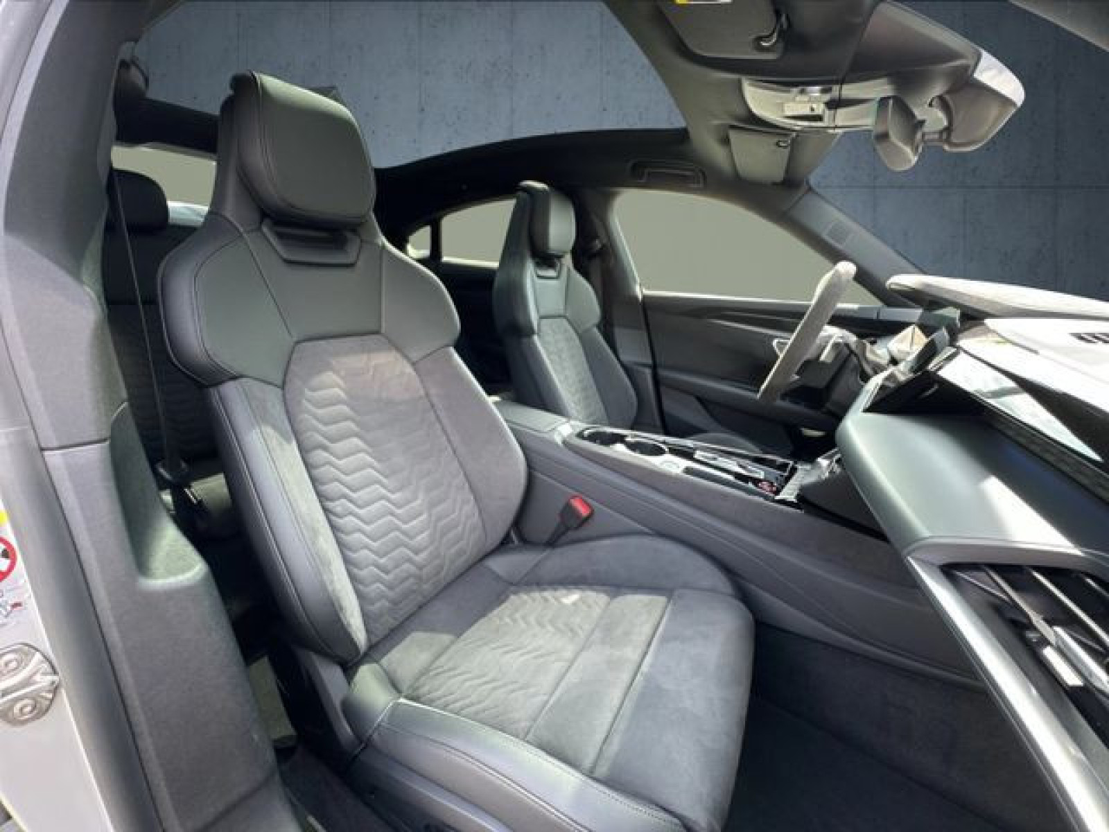 Audi - e-tron GT quattro_17