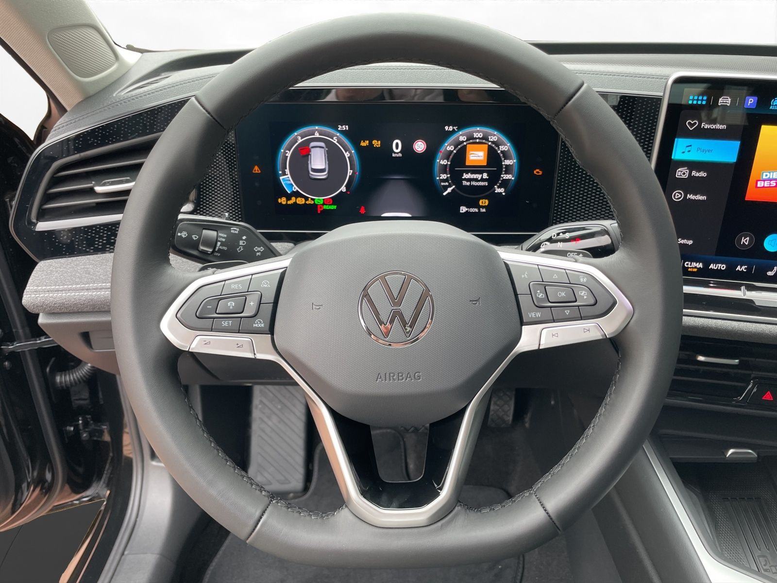 Volkswagen - Passat_8