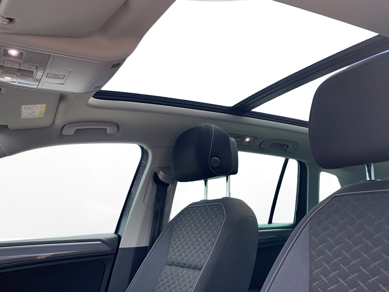Volkswagen - Tiguan_25