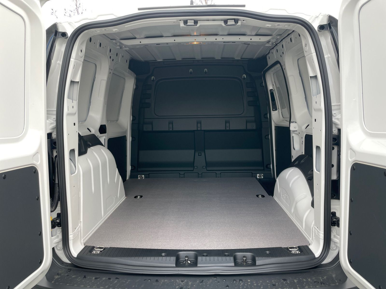 Volkswagen - Caddy Cargo_3