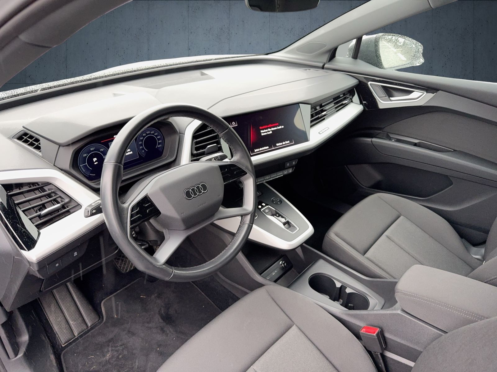 Audi - Q4 e-tron_9 Audi - Q4 e-tron_9